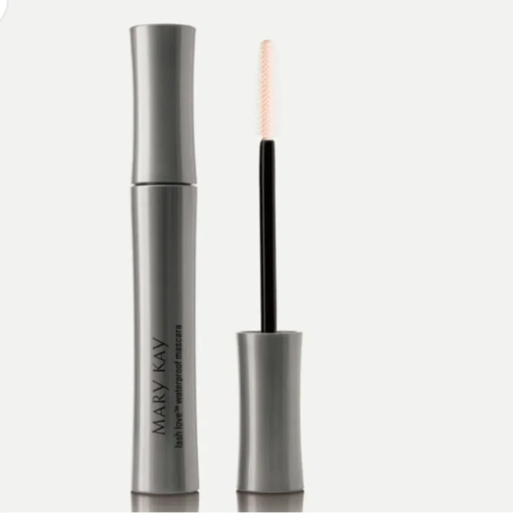 Mary Kay Lash Love Black Waterproof Mascara, NIB